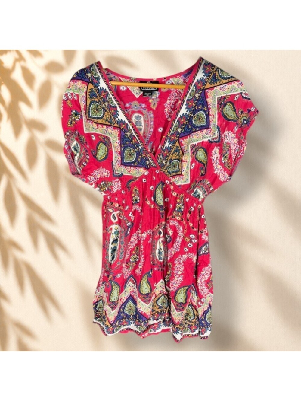 Angie Blouse Women M Medium Pink Floral V-Neck Short Sleeve Rayon Casual Stretch